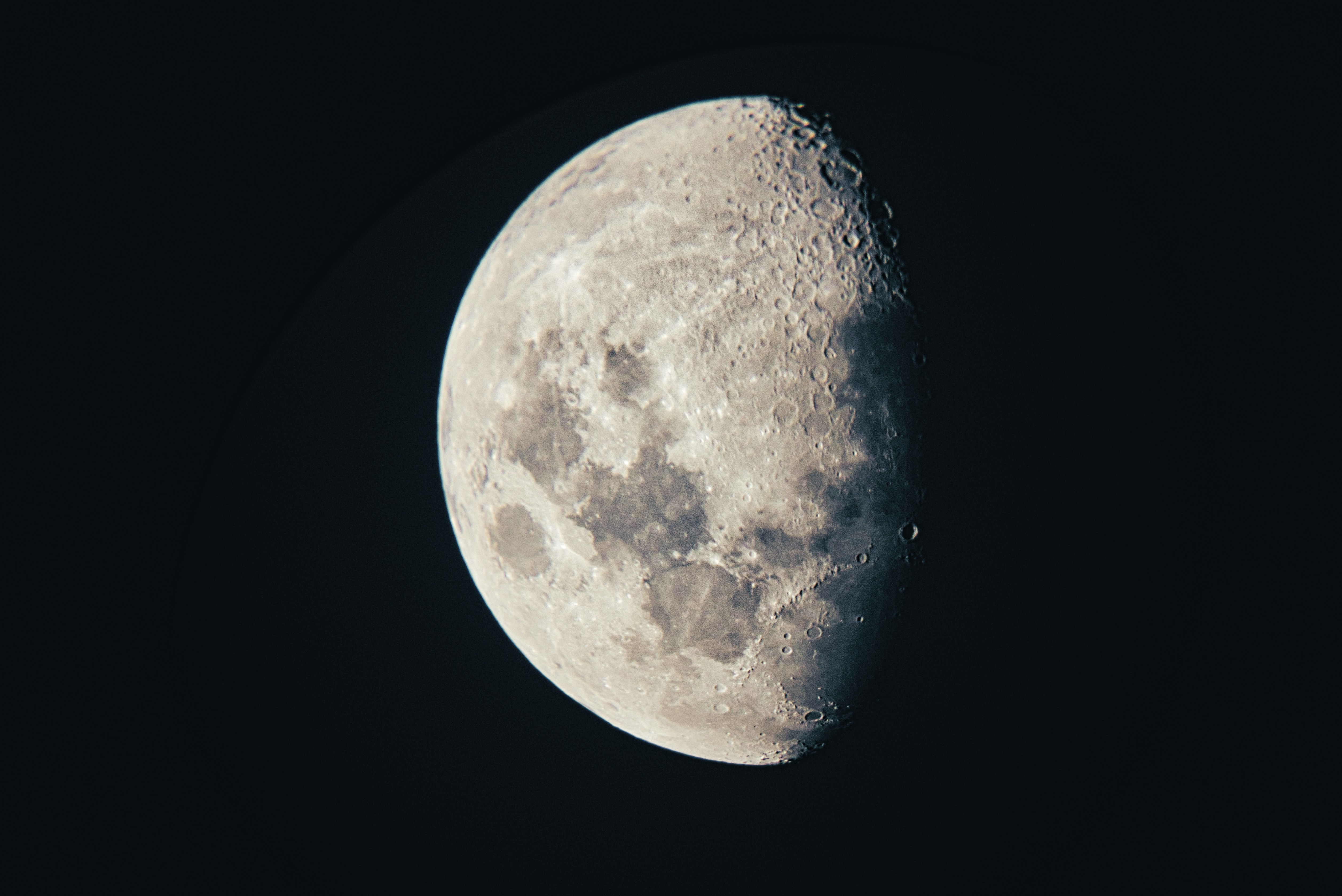 scenery of moon, Through the eye of a 30year old telescope