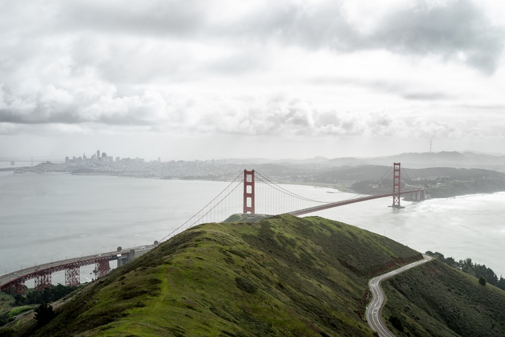photographie de vue aérienne du Golden Gate Bridge, Californie