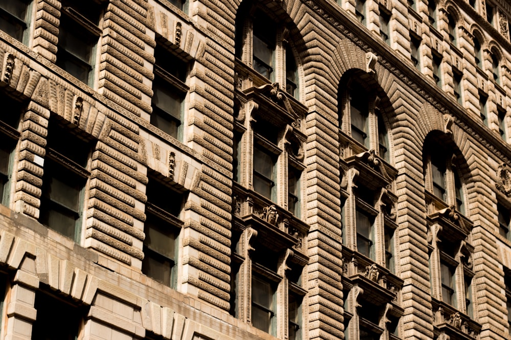 closeup photo of concrete building