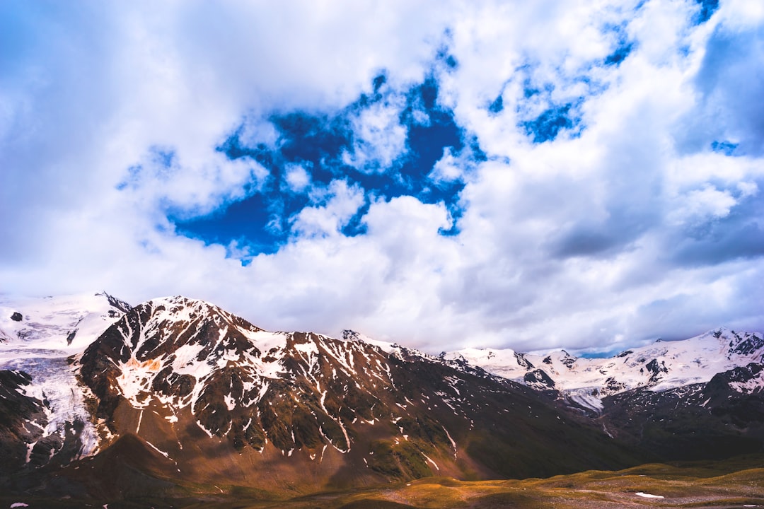 travelers stories about Mountain range in Passo Zebrù o Passi dello Zebrù, Italy