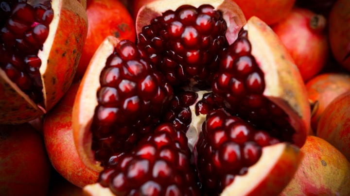 16 Delicious Excuses to Eat Pomegranate