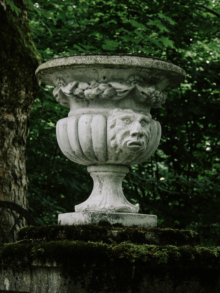 Bronze Tribute Urn