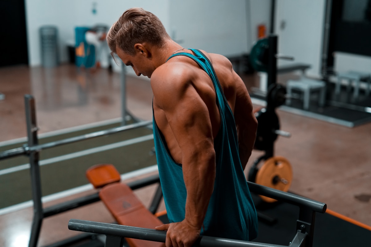 Whey Protein en Spierpijn (DOMS): Helpt het Tegen Spierpijn na de Training?