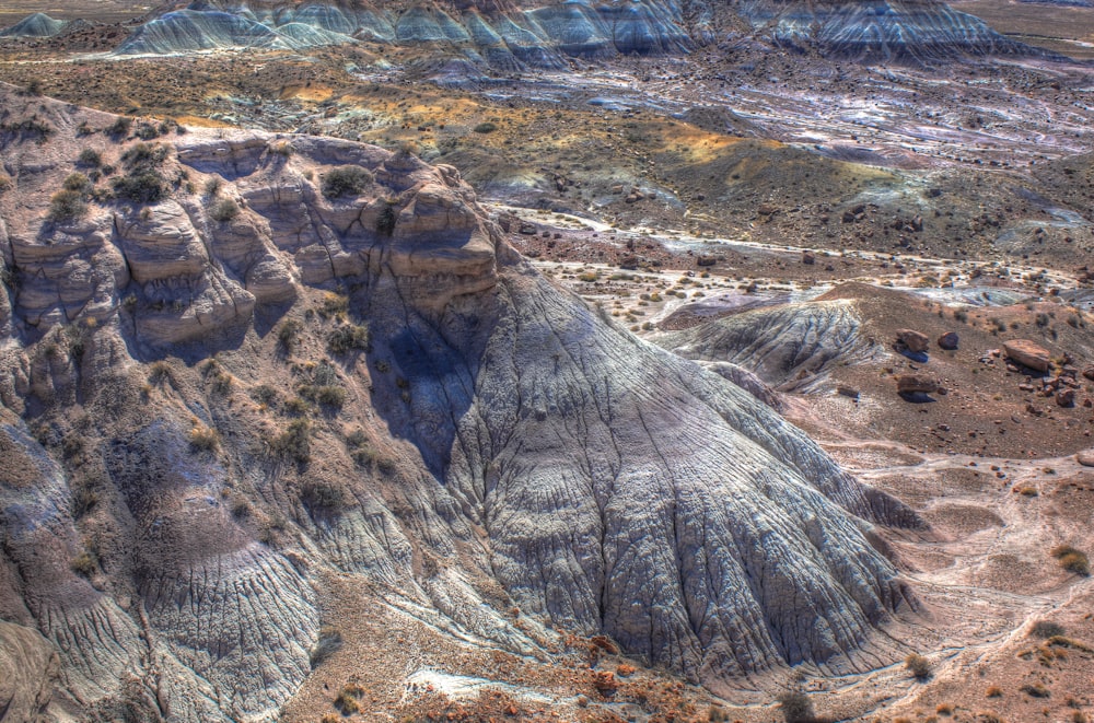 gray and brown mountains