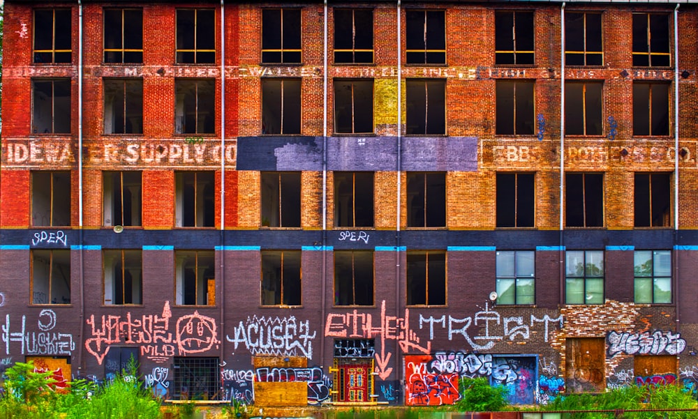 building filled with graffiti