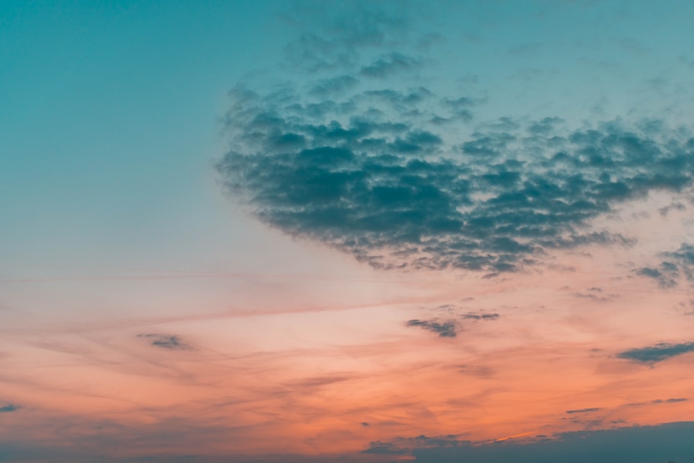 Nubes altocirrus