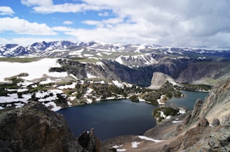 A stunning travel destination showcasing mountains and clear skies.