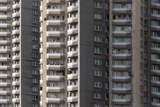 gray concrete apartment complex