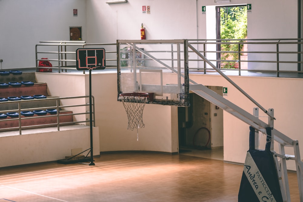 basketball court during daytime