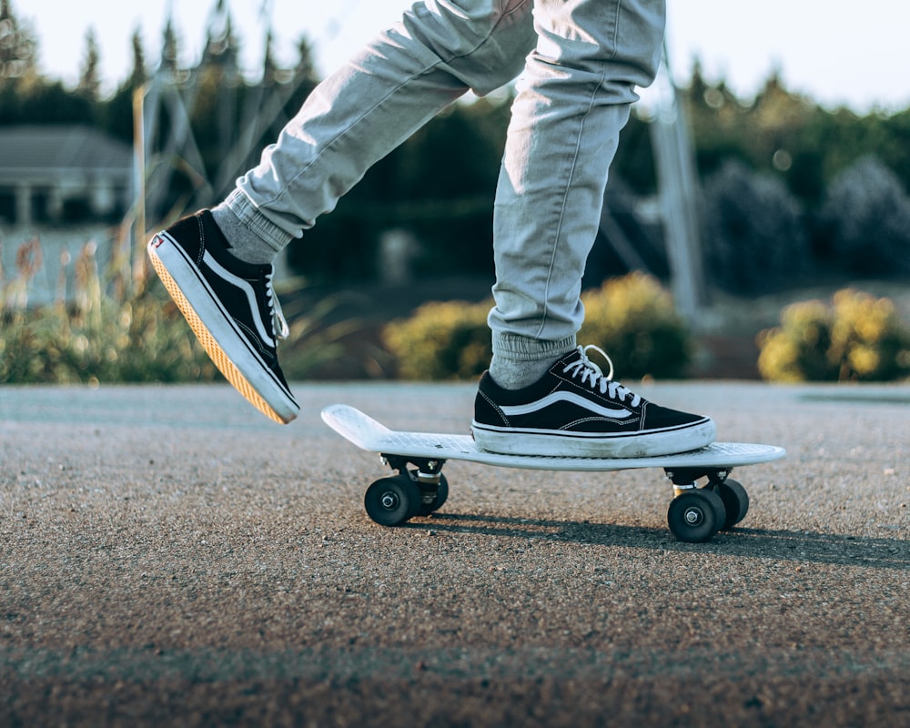 personne planche à roulettes