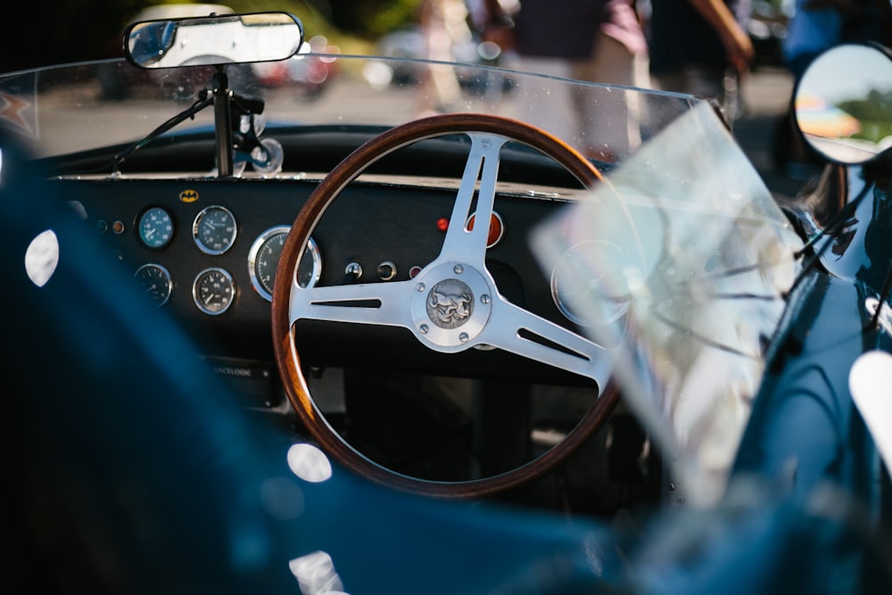 gray and brown steering wheel