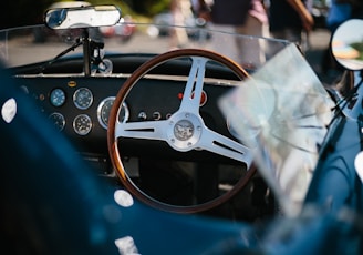 gray and brown steering wheel