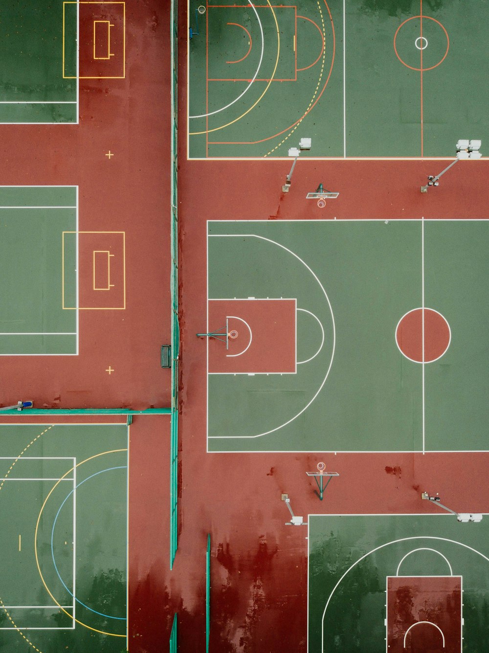 aerial photography of basketball court