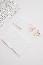 white paper near clips