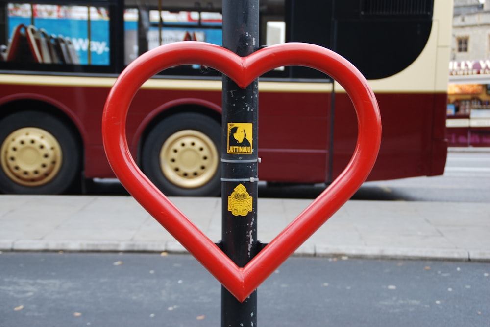 red heart roado pole device