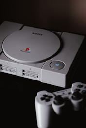 photo of closed Sony PS1 with DualShock 1