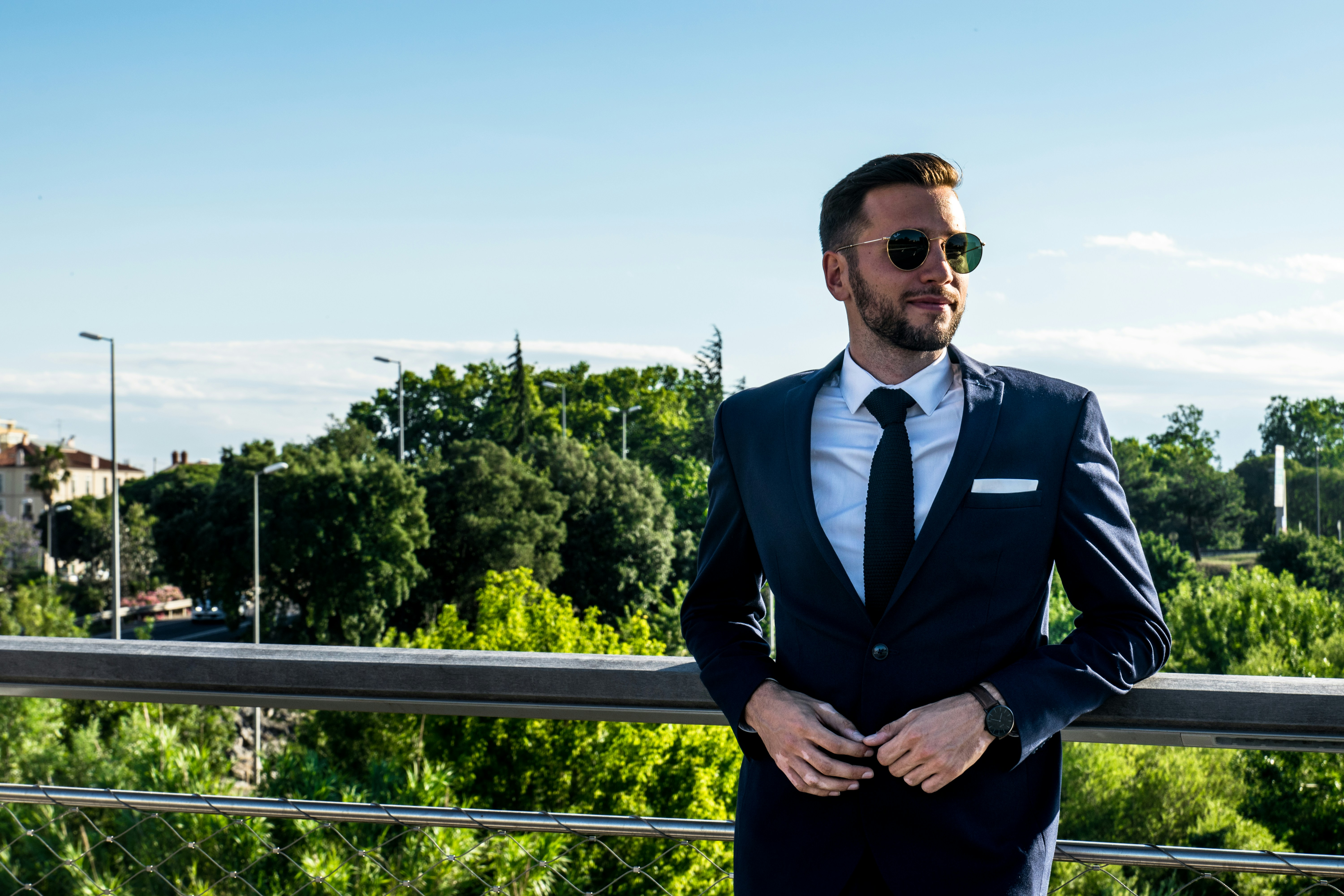 郎咸平说华为，商业逻辑与国家叙事的交织