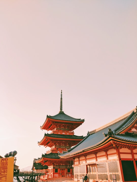green and orange temples in Kiyomizu-dera Japan