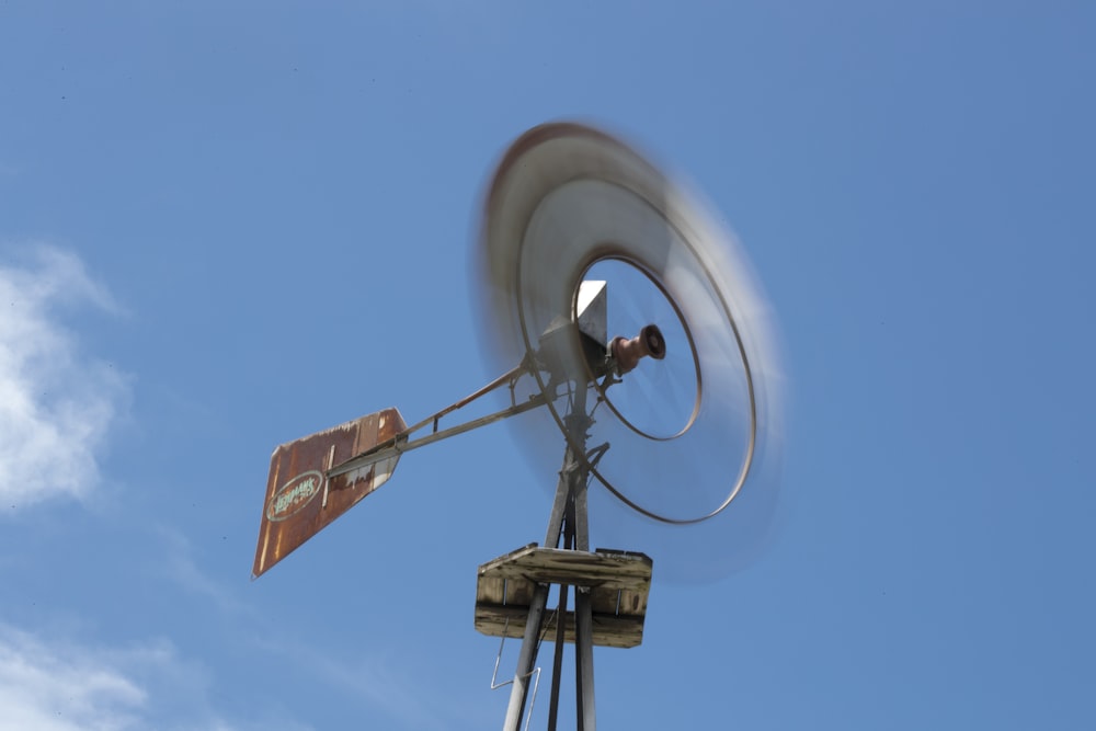 gray and brown wind vane