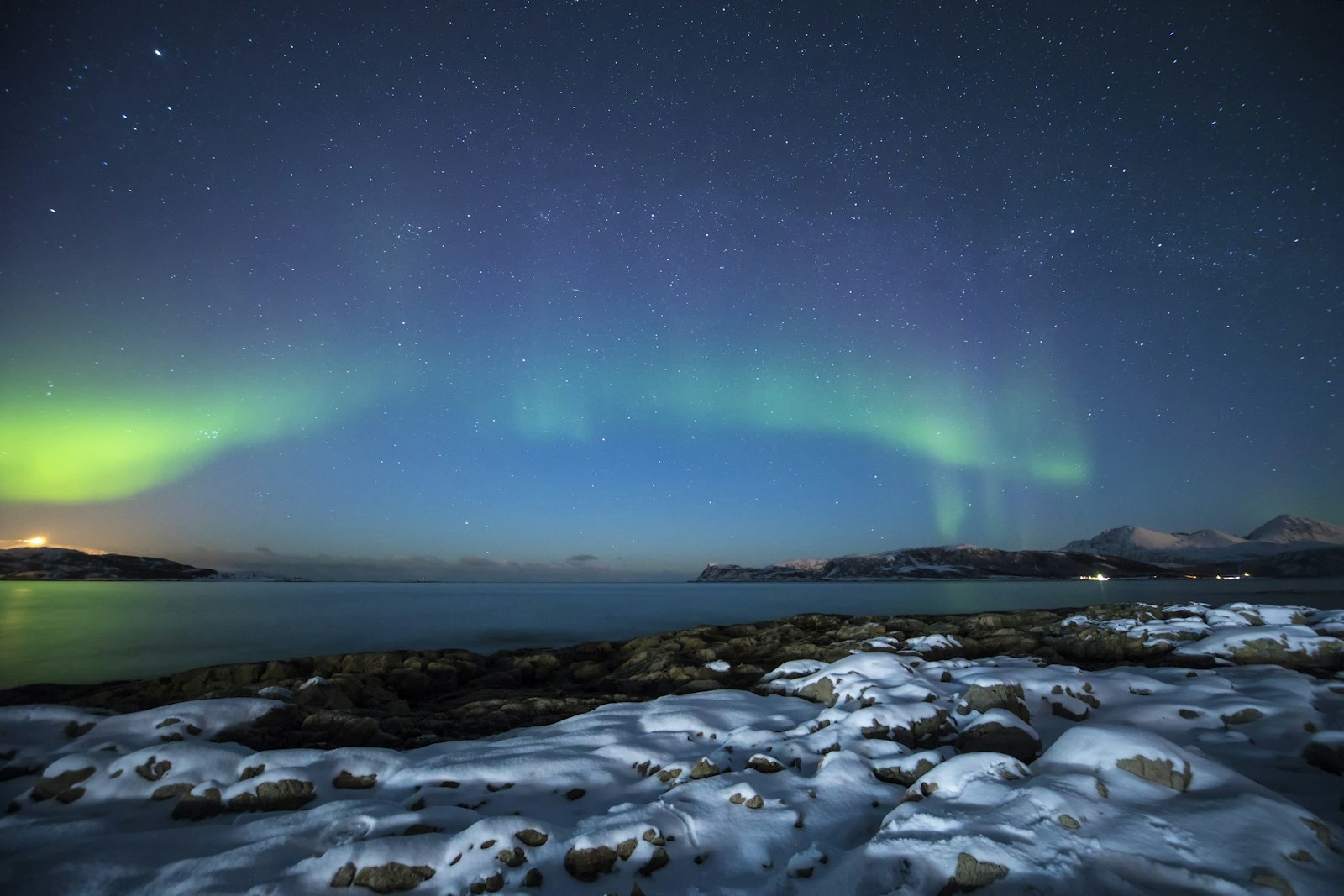 Canon EOS 6D + Sigma 12-24mm F4.5-5.6 EX DG Aspherical HSM sample photo. Body of water wallpaper photography