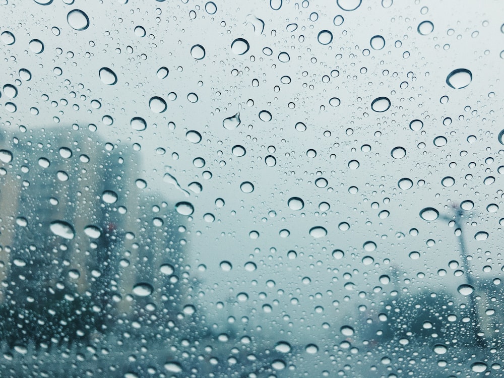droplets on windshield