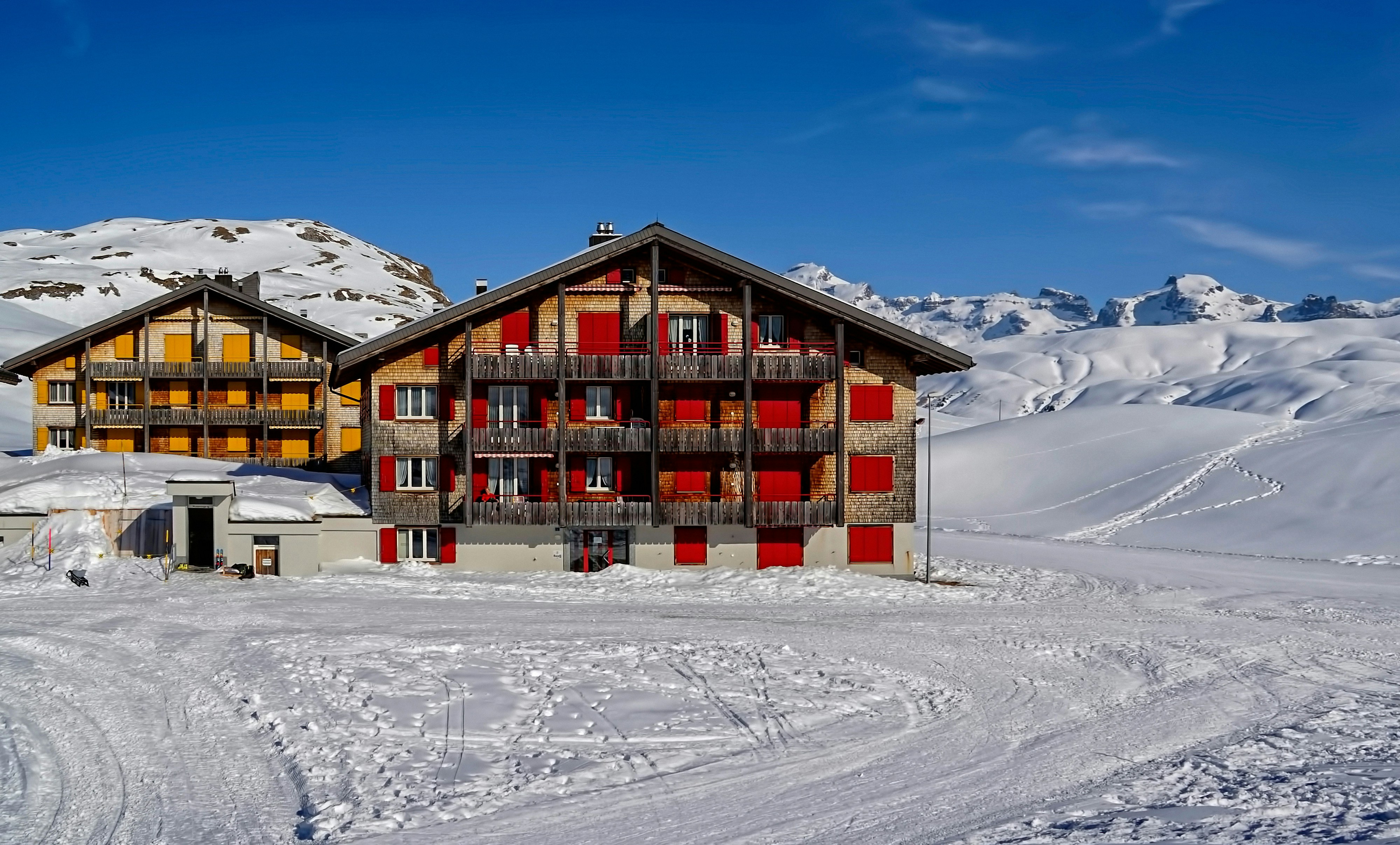 The Ultimate Guide to Ski Leases: How to Find the Perfect Ski Getaway