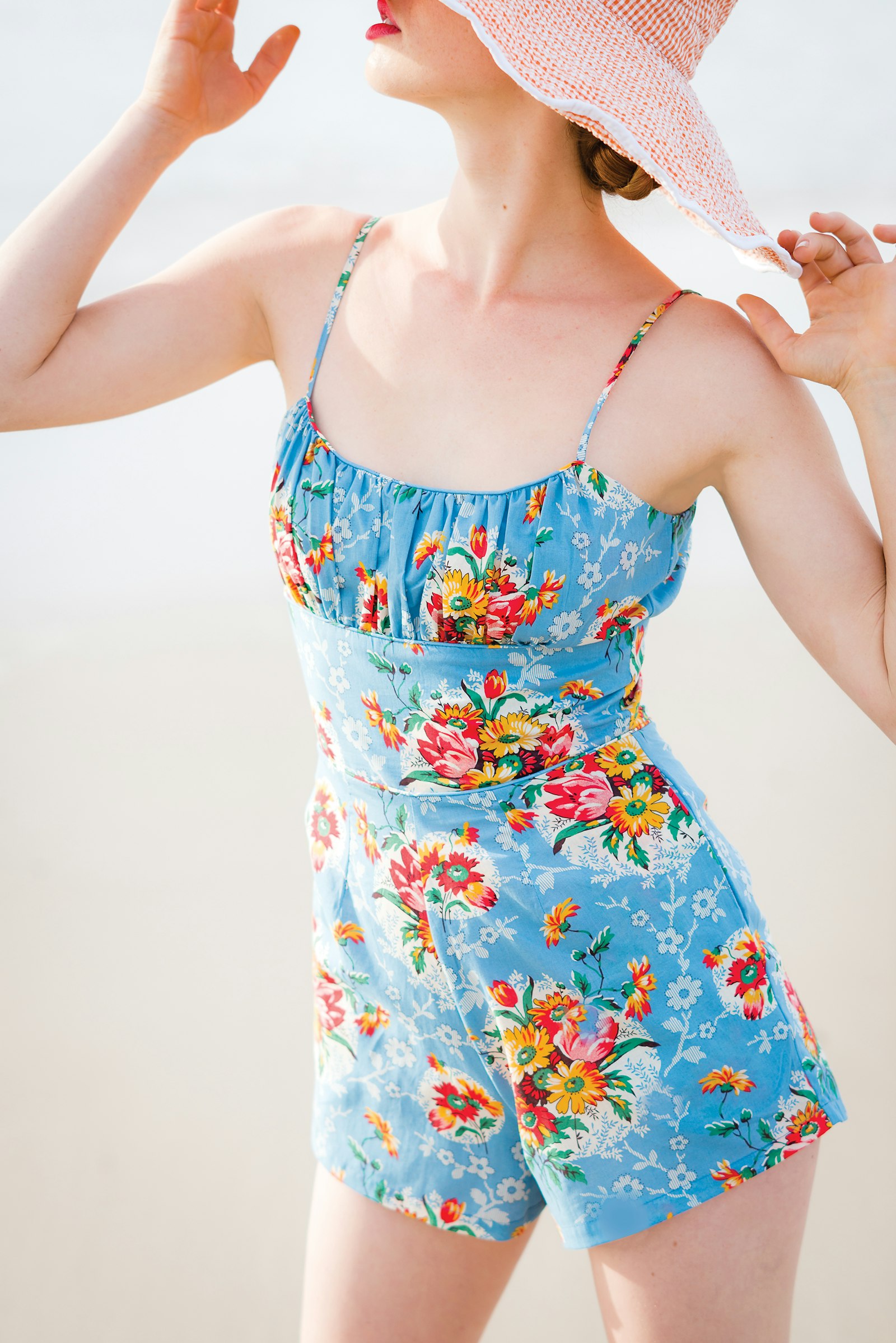 Nikon D600 + Nikon AF Nikkor 105mm F2D DC sample photo. Woman wearing blue floral photography