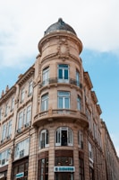 Exterior view of Siemens Service Center Al Nuaimiya 1 storefront on Hafiz Ibrahim Street.