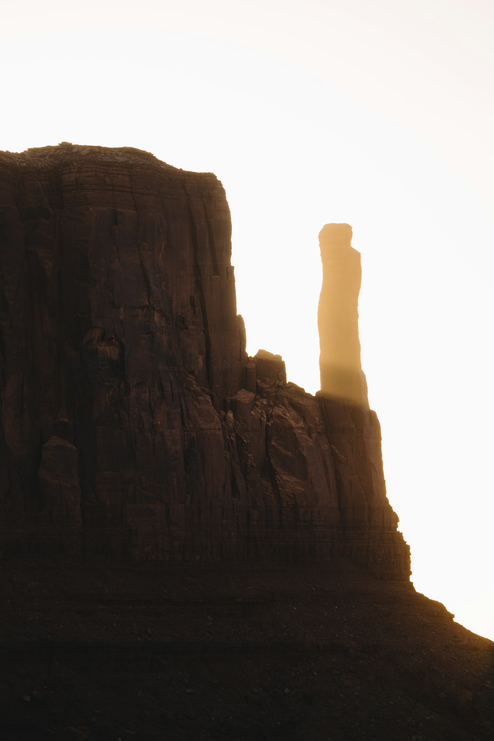 Canon EF 100-400mm F4.5-5.6L IS USM sample photo. Brown cliff during daytime photography