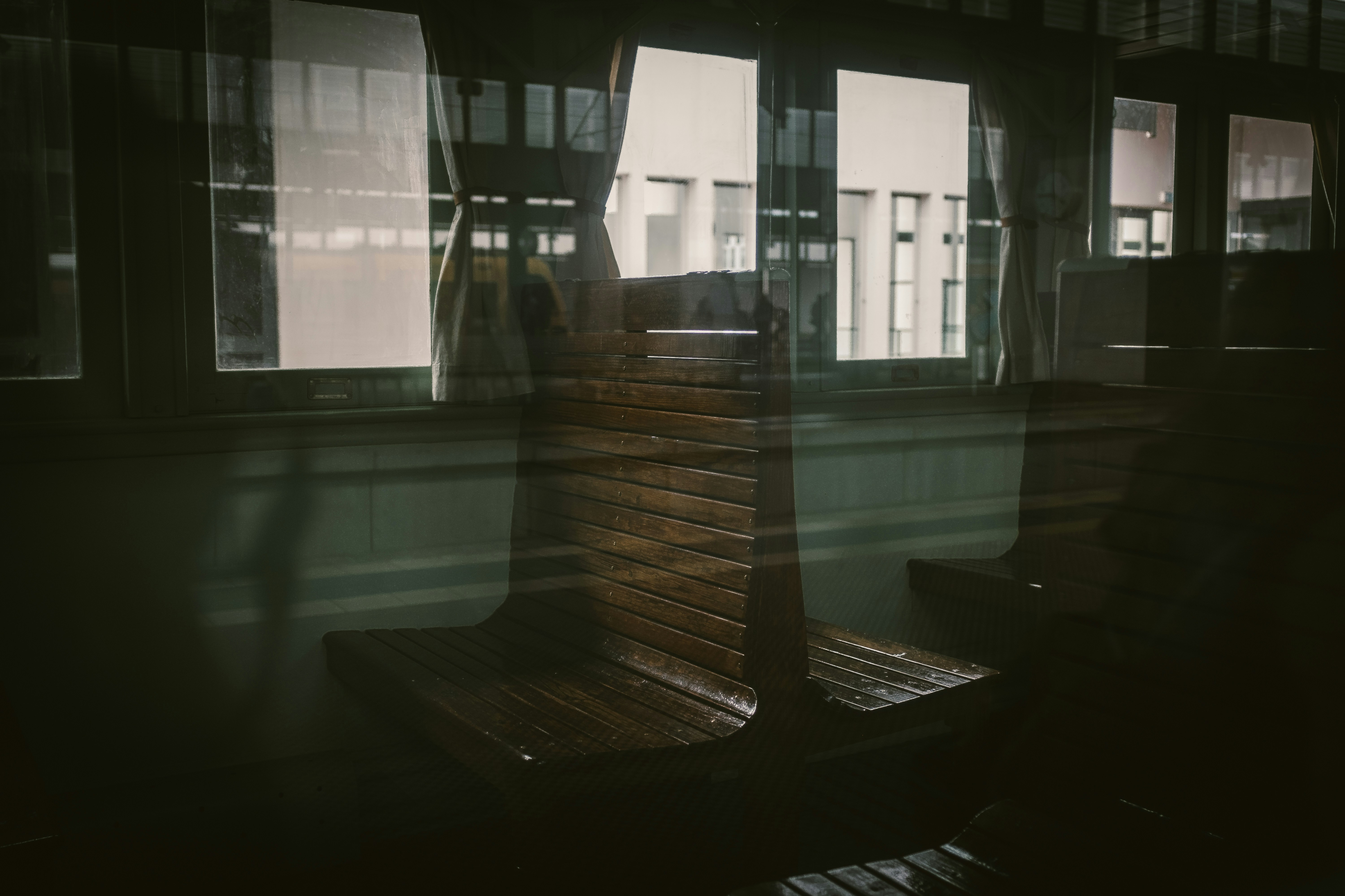 chairs in train, Instagram: https://www.instagram.com/rresenden</p><p>Bitcoin Donation: 1Fp1DnzC12PrDgPBCrVhvFY5aLf6GSWXmD</p><p>Paypal Support: paypal.me/rresenden