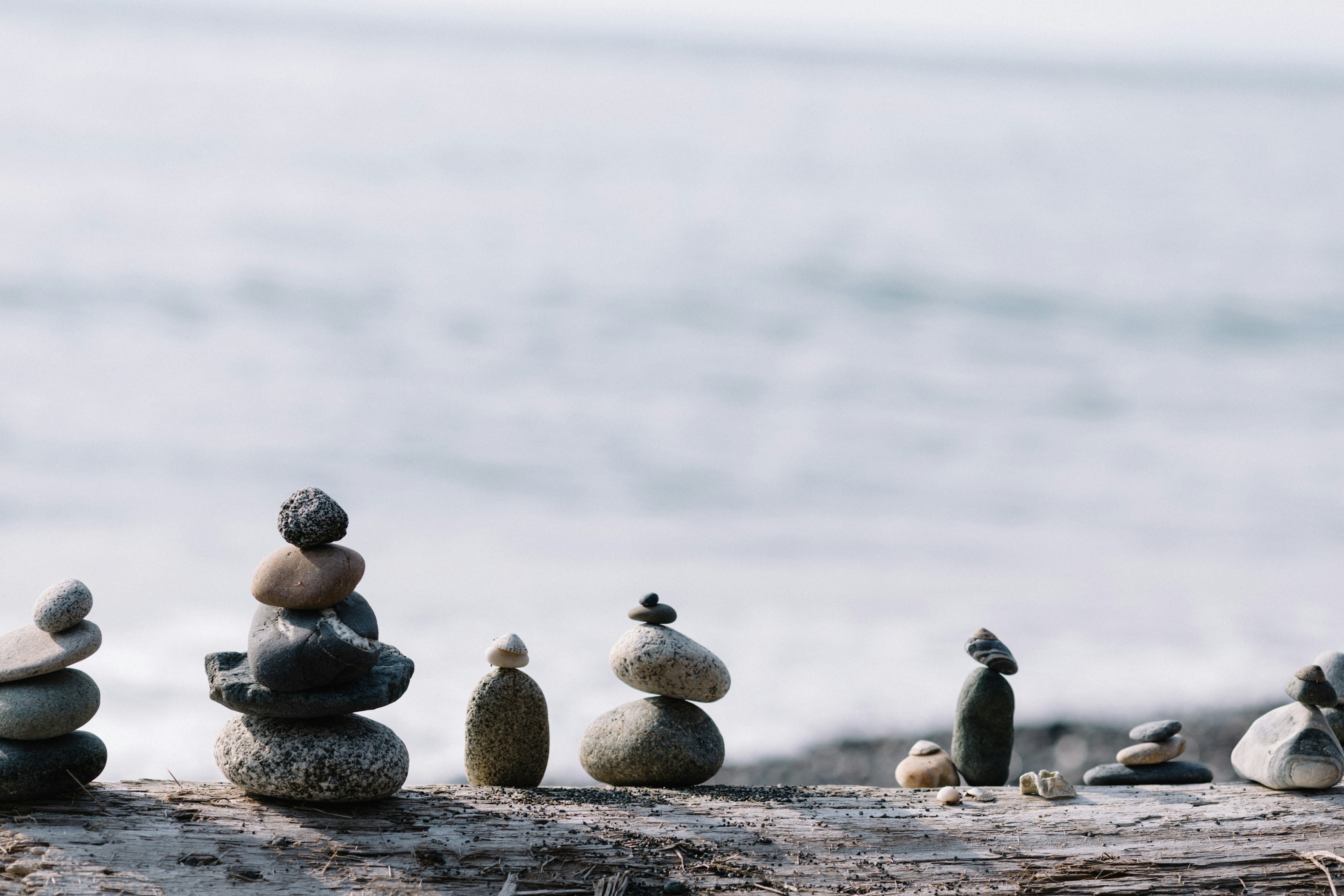 great photo recipe,how to photograph balanced; shallow focus photo of balance stones