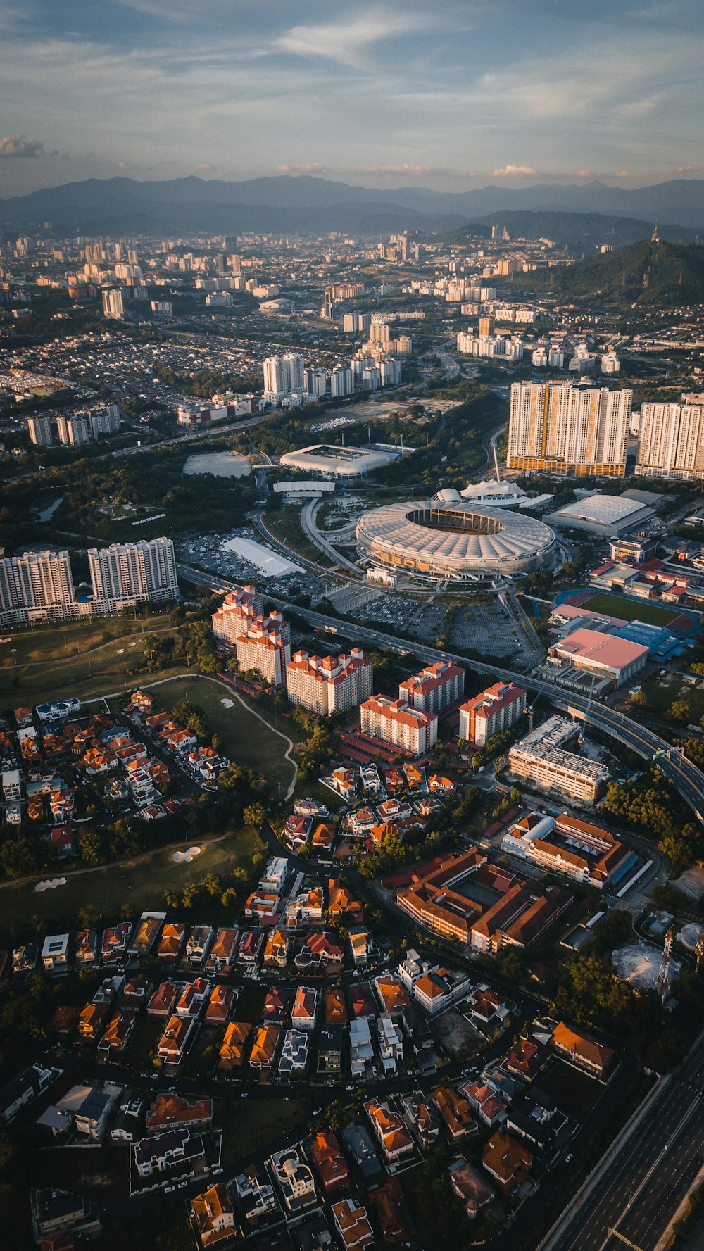 aerial photography of city buildings