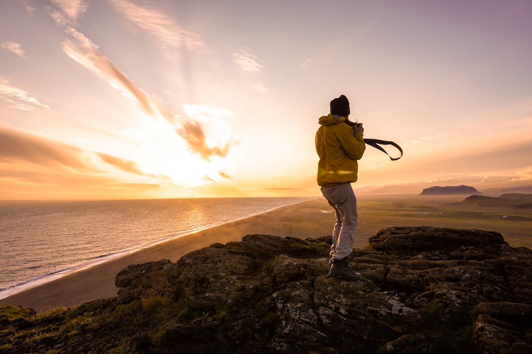 travelers stories about Coast in Dyrhólaey, Iceland