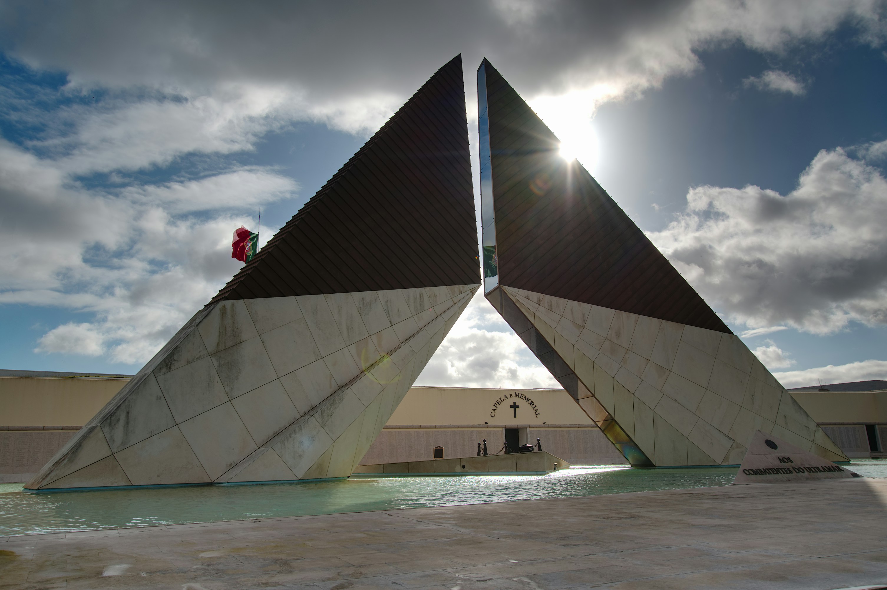 探索图片叠加网站的无限创意，打造个性化视觉盛宴