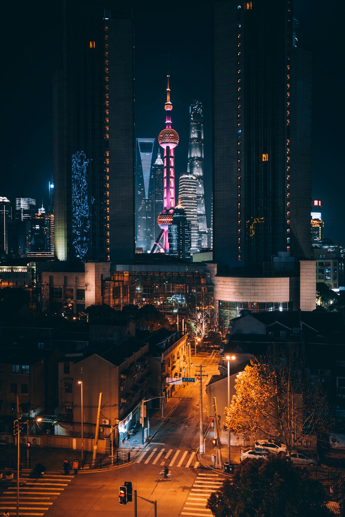 Pudong Lujiazui Shanghai Tower SWFC Jin Mao skyline at dusk