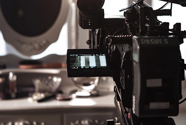 closeup photo of black camera