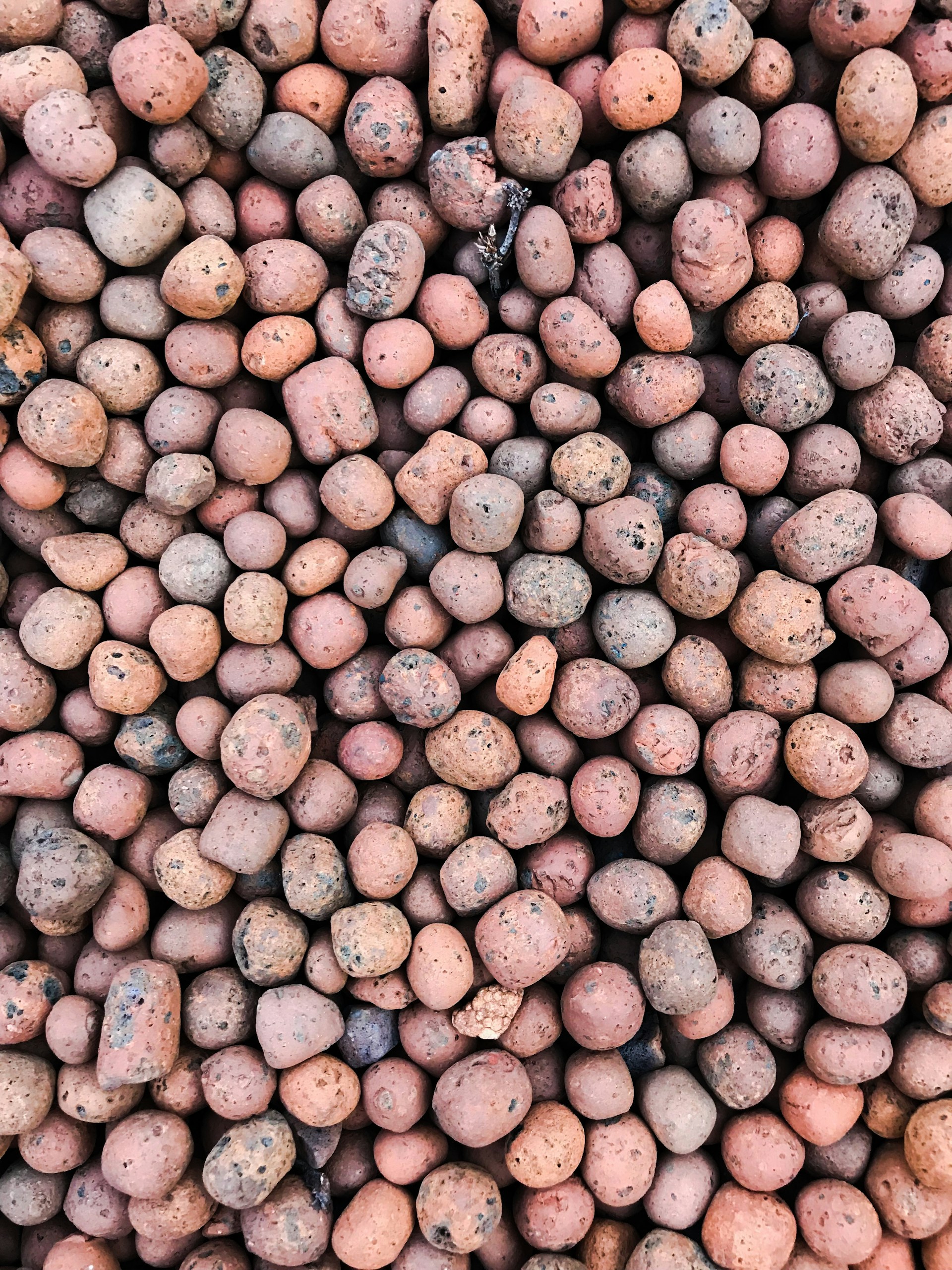 gray computer monitor