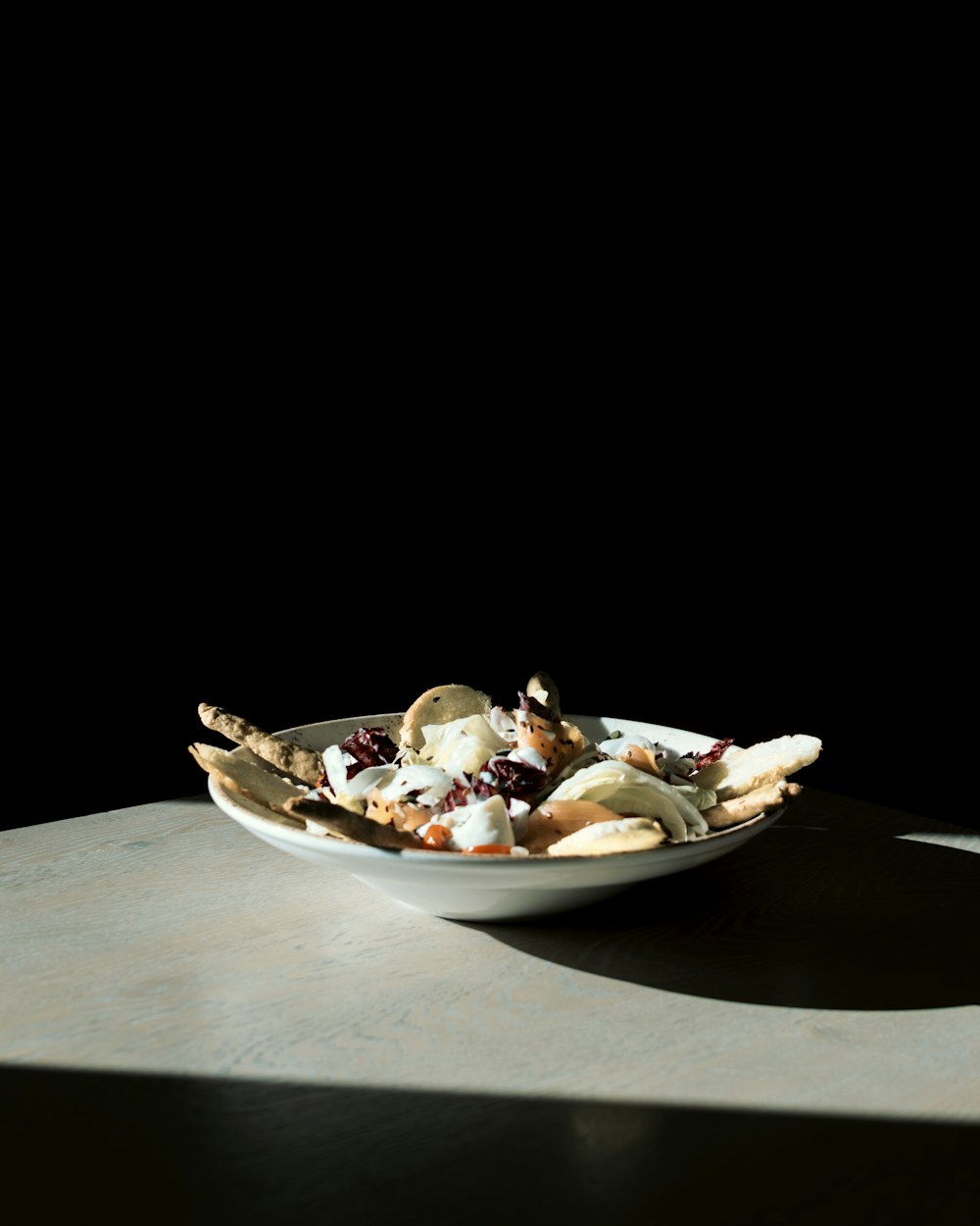 vegetable salad on plate