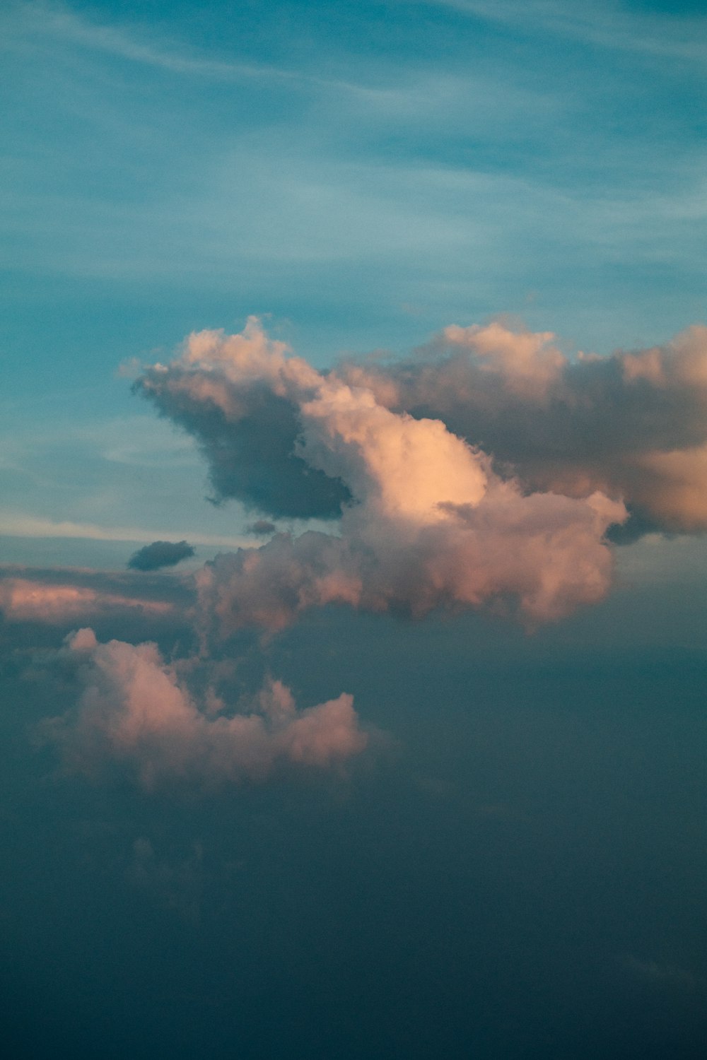 white clouds on blue sky during daytime