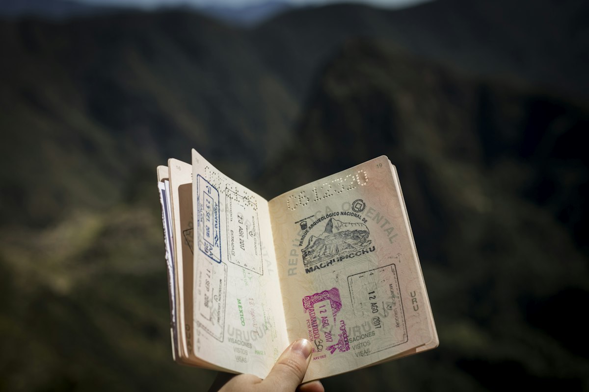 Passeport, carte d'embarquement et préparation de voyage (10)