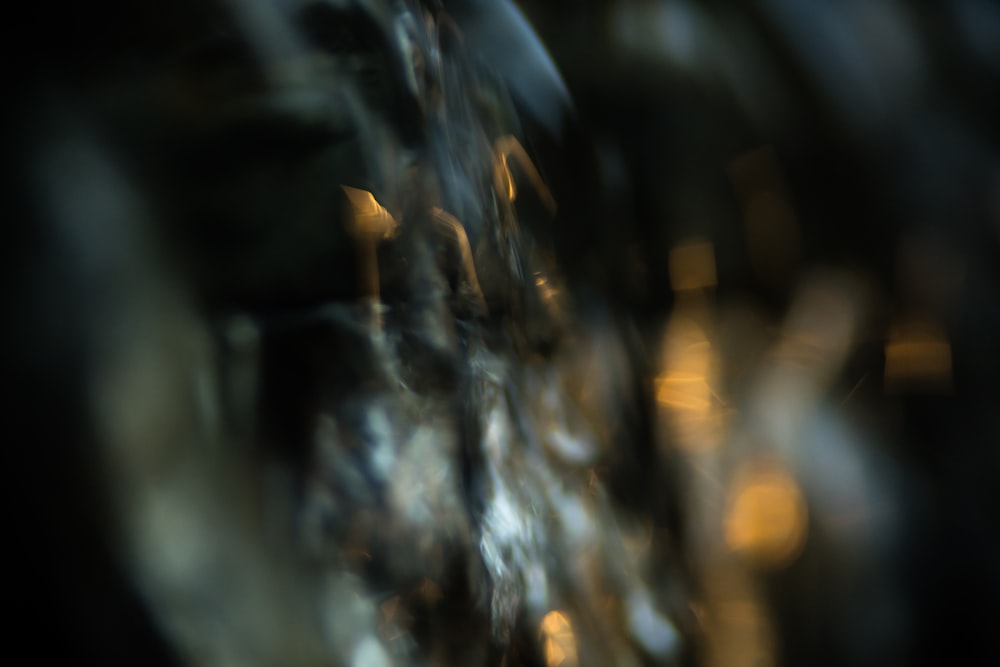 water droplets on glass during daytime