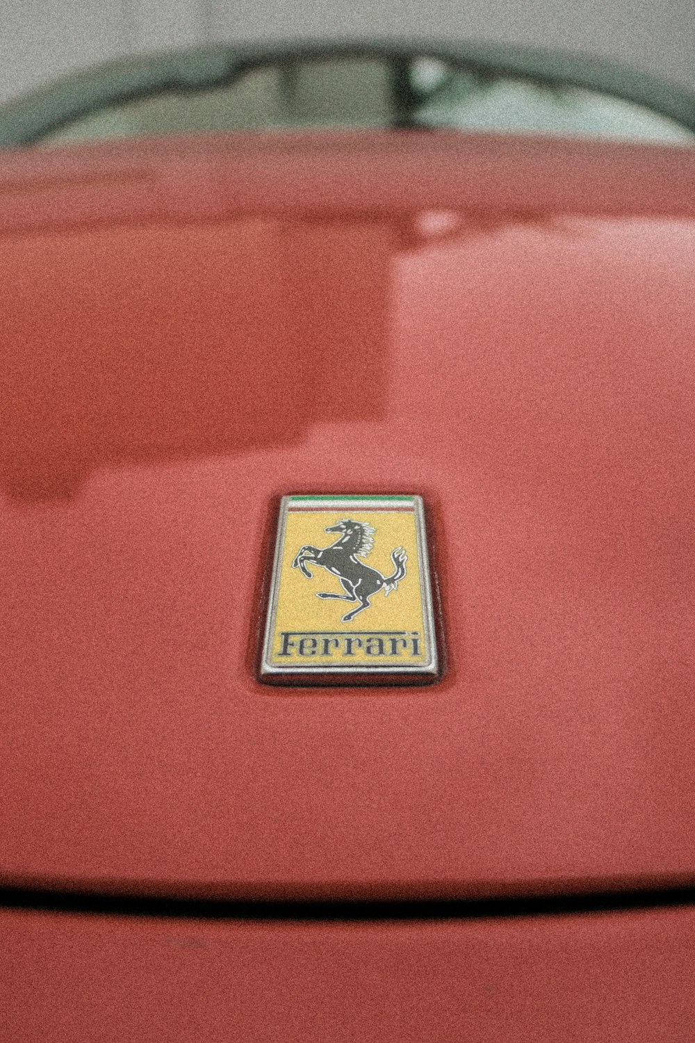 Ferrariエンブレム