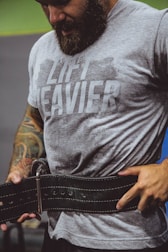 man wearing weight lifting belt