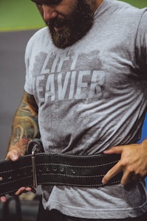 man wearing weight lifting belt