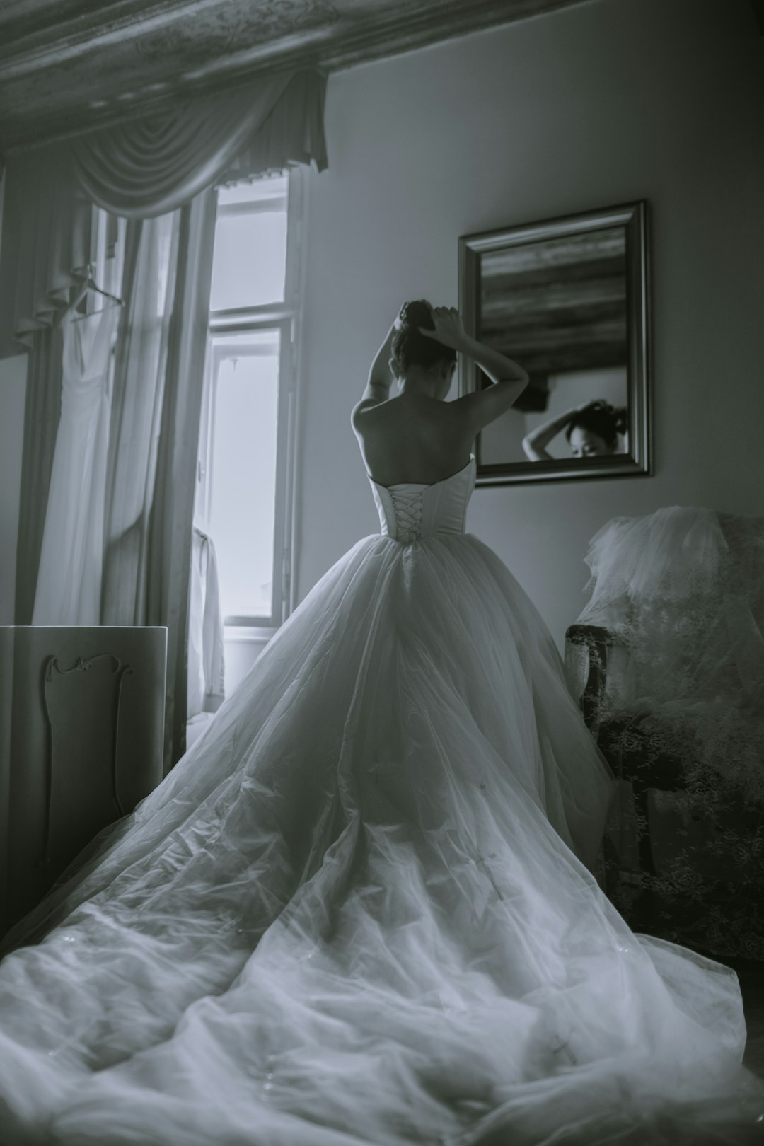 Bridal Cape: A Trend in Modern Weddings