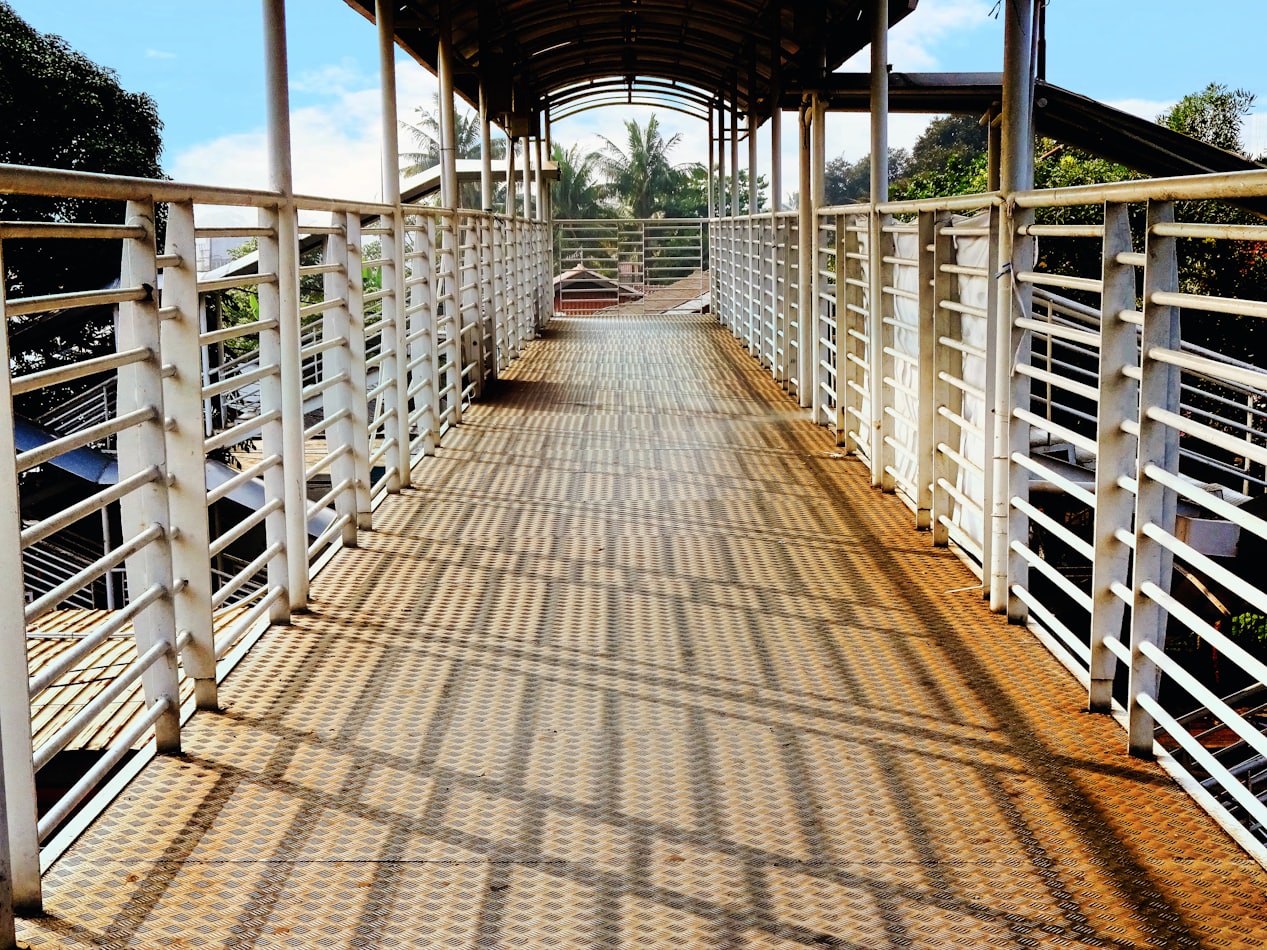 Pedestrian bridge in the south of the city