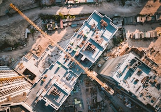 aerial view photography of vehicles and buildings during daytime