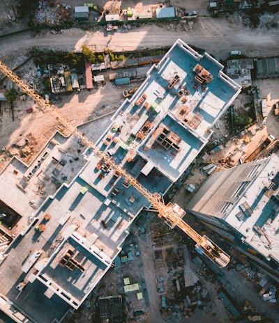 aerial view photography of vehicles and buildings during daytime