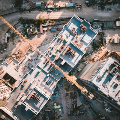 aerial view photography of vehicles and buildings during daytime