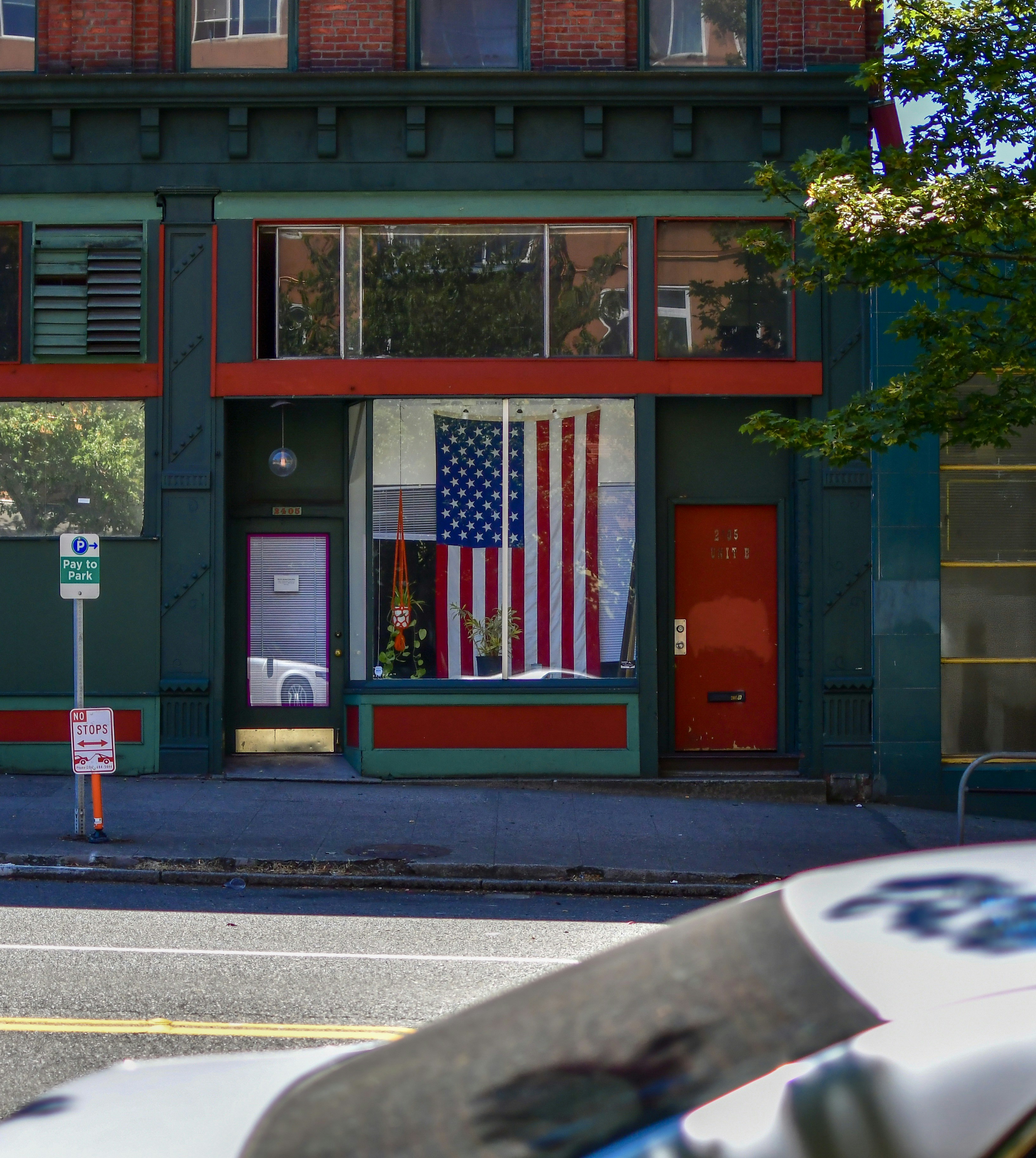 Website vs Facebook Page: Which Brings More Customers for Small Businesses?